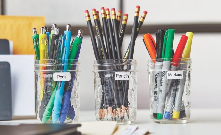 TechWarehouse S0722530 Dymo LW 25mm x 13mm 1000 labels per Roll (11353) Dymo