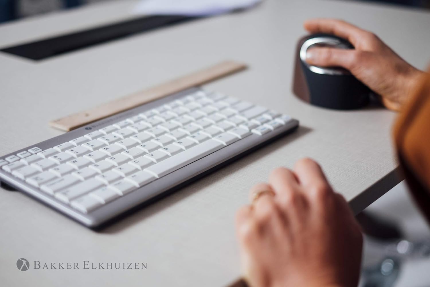 TechWarehouse Ultraboard 950 Compact Wireless Keyboard Bakker Elkhuizen