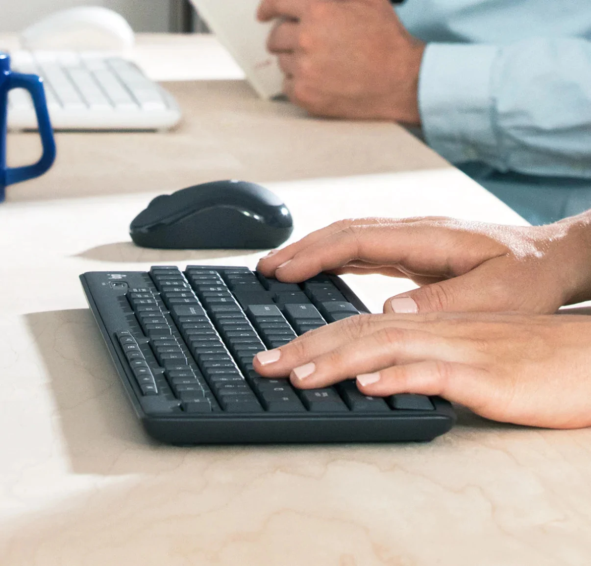 Logitech MK295 Silent Wireless Keyboard & Mouse