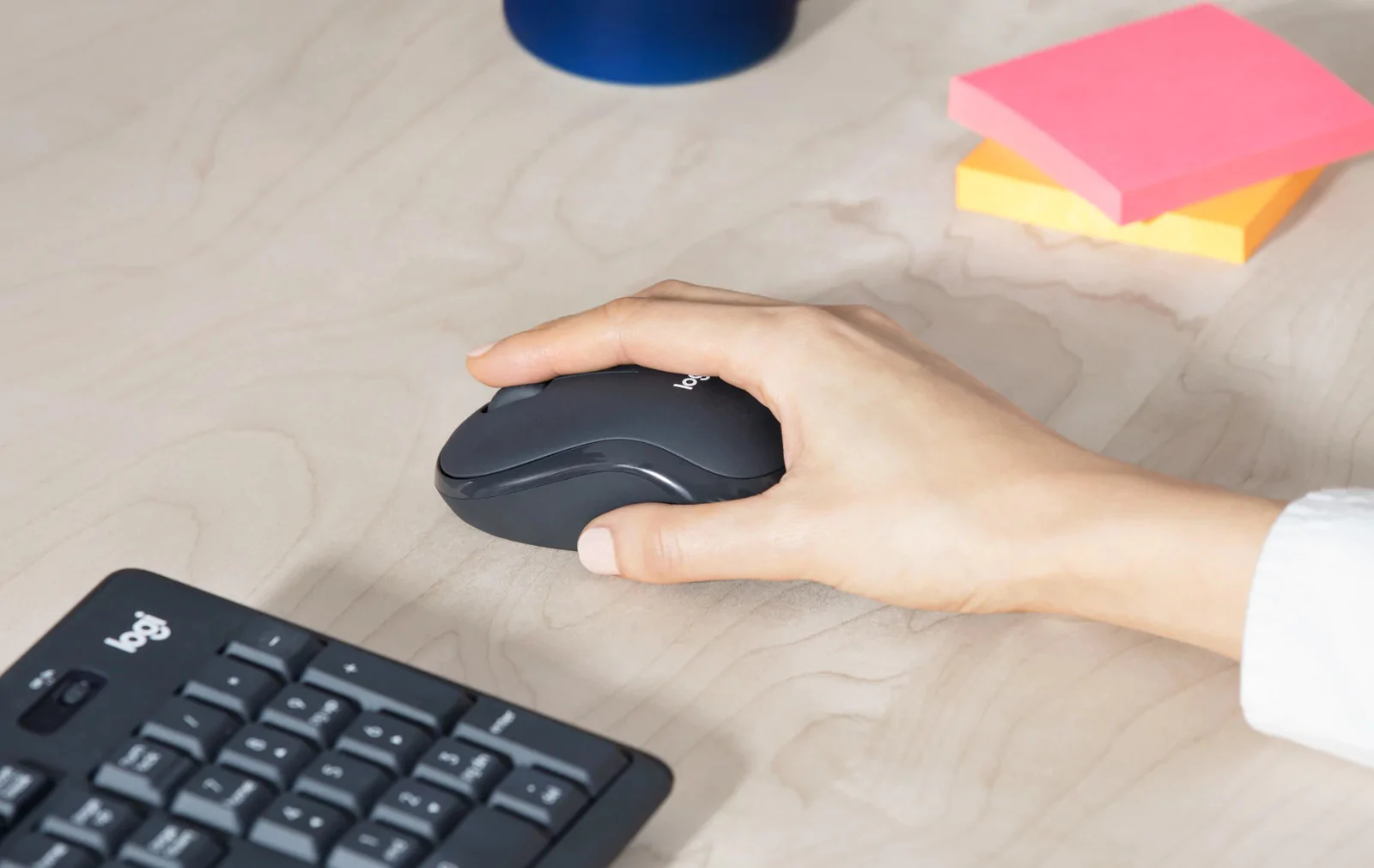 TechWarehouse Logitech MK295 Silent Wireless Keyboard & Mouse Logitech